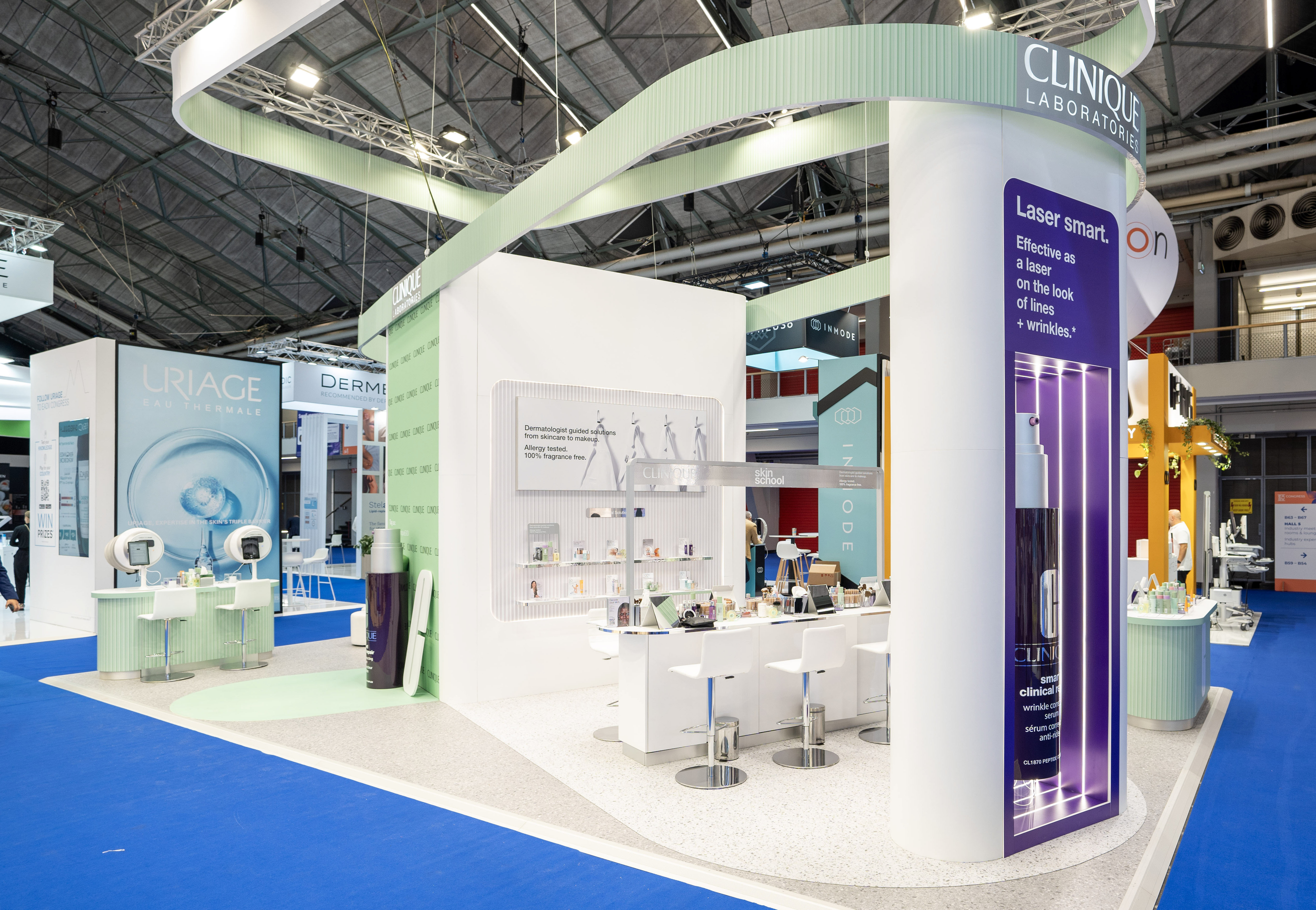 Photo du stand Clinique au salon EADV à Amsterdam