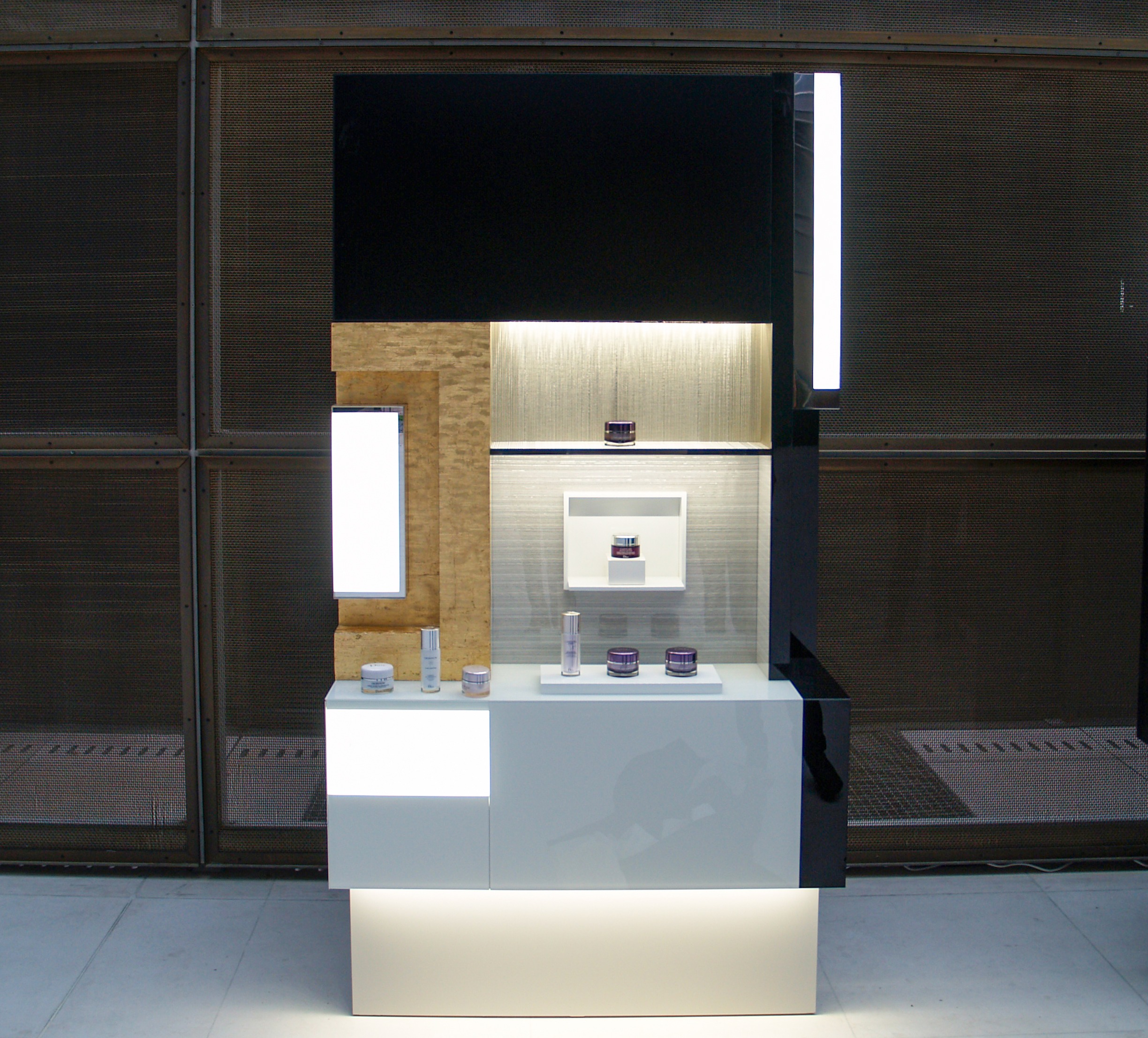 Prototype du mobilier pour le flagship Dior à Shanghai